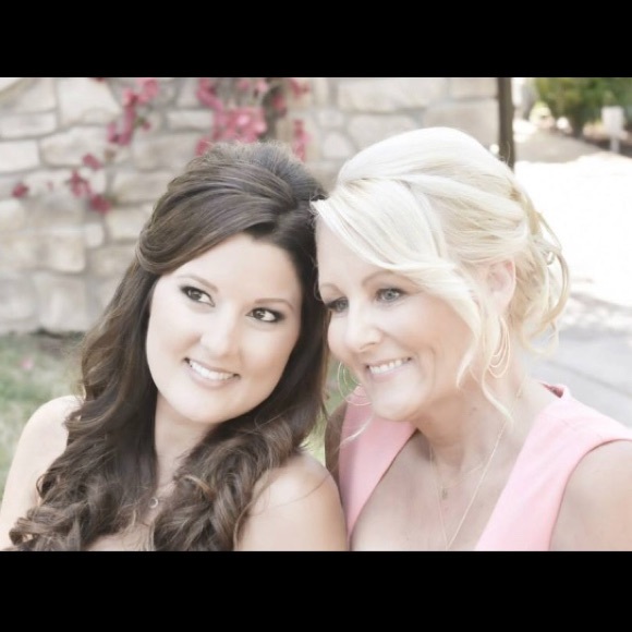 Meet your Posher, Karen - Picture 1 of 2